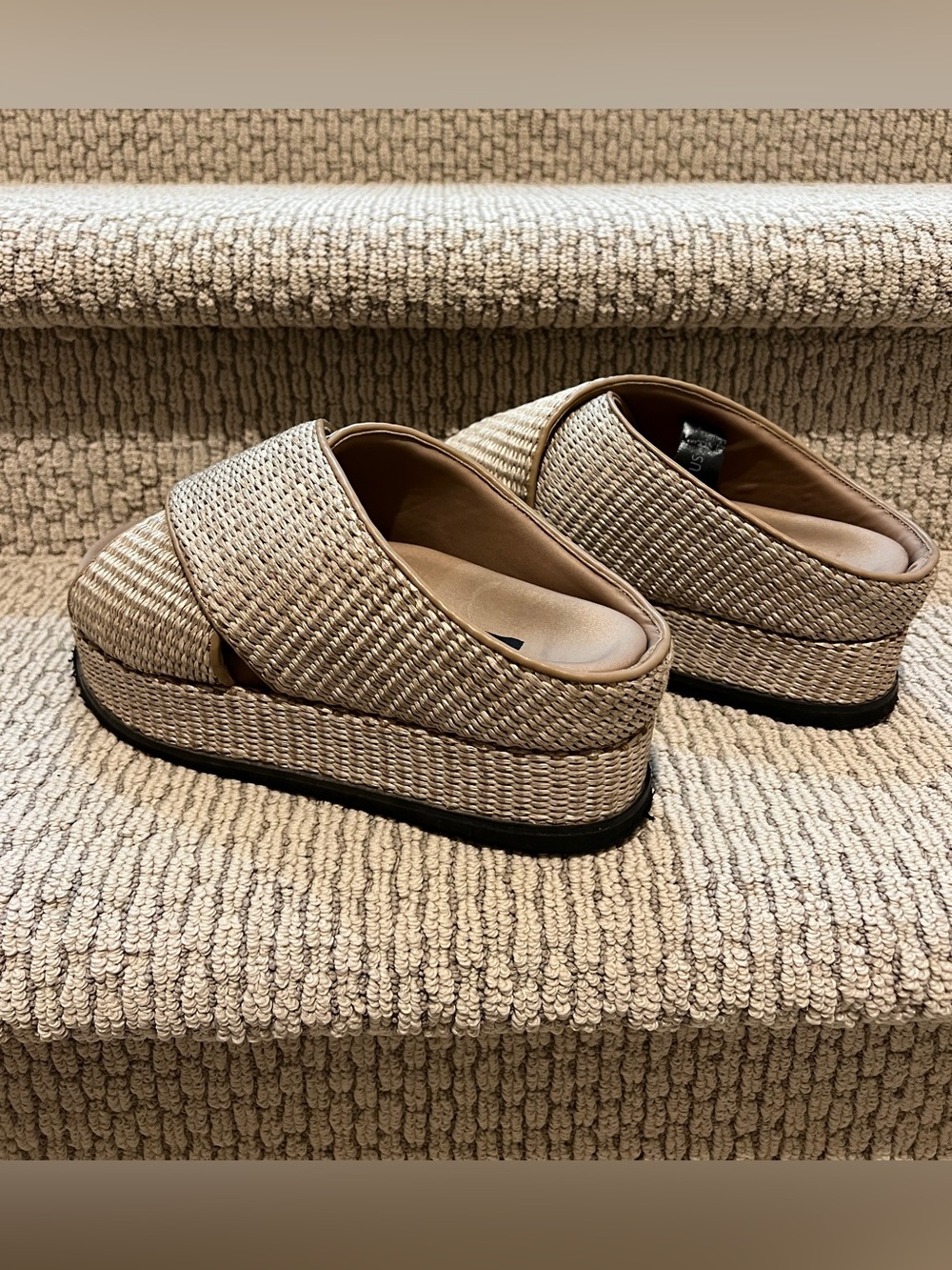 ROAM Cross Stack Raffia Platform Slides - Sz 8 - Picture 5 of 12